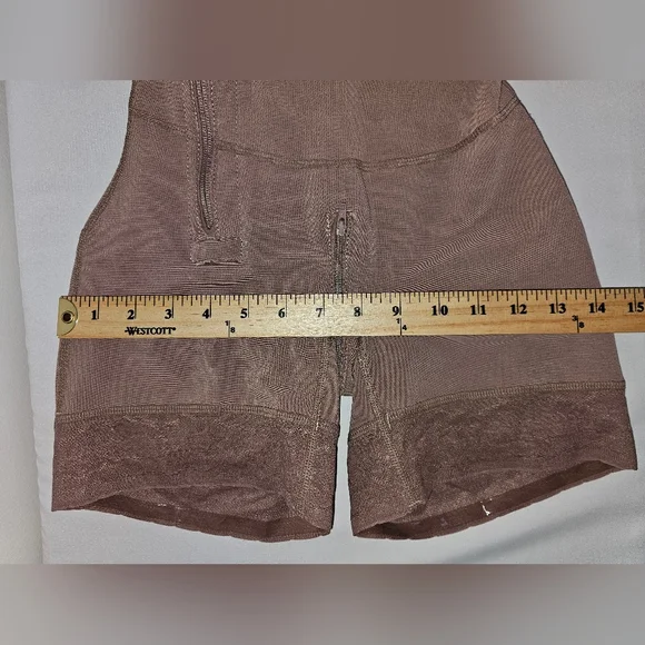 Brown Seamless Shapewear Bodysuit with Scoop Neckline Size L Brand DELIE